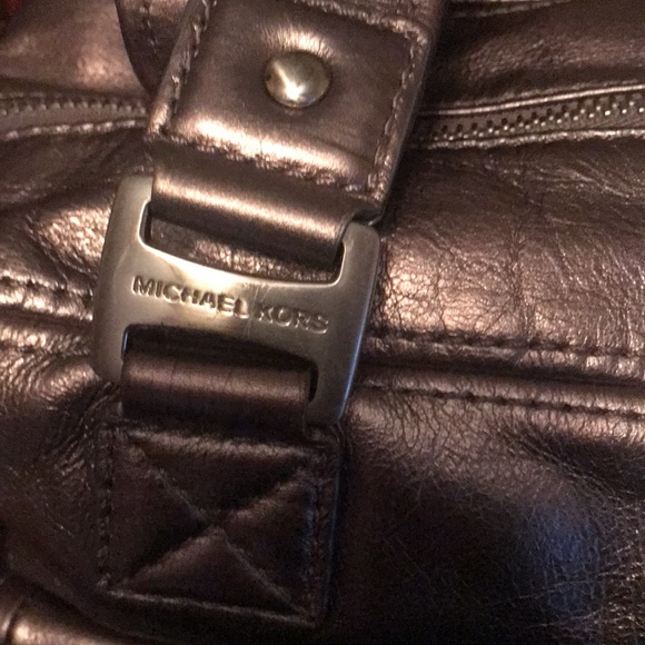 Michael Kors pewter handbag - Picture 2 of 4